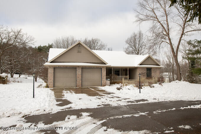 Property Photo:  11678 E Grand River Avenue  MI 48875 