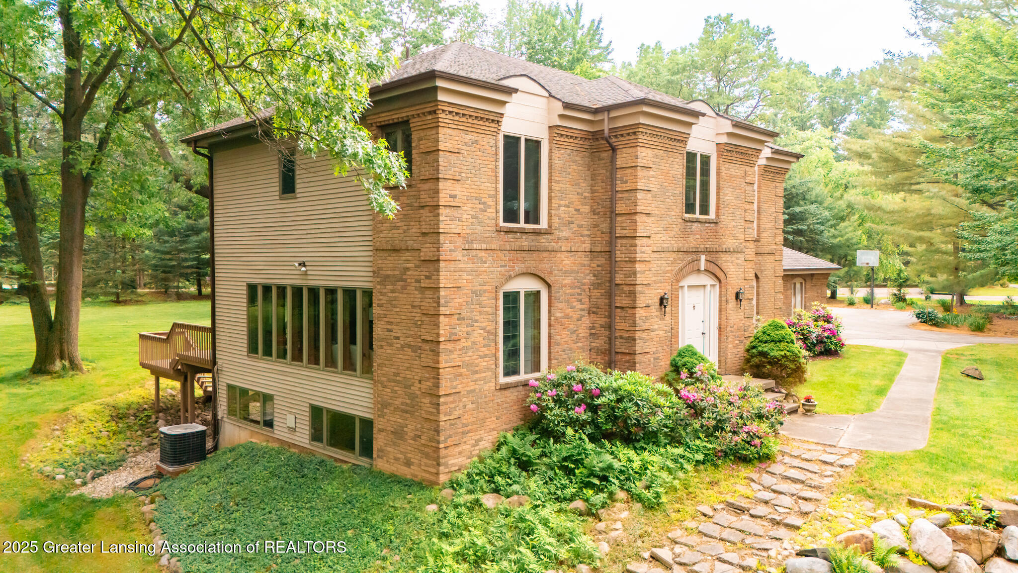 Property Photo: 1160 Fox Chase MI 48864