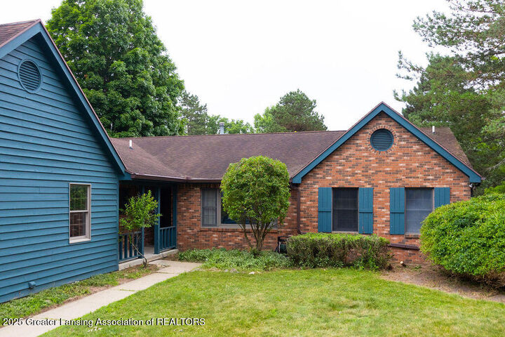 Property Photo:  2545 Koala Drive  MI 48823