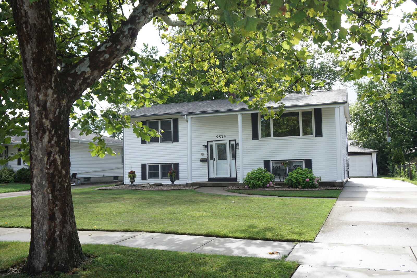 Property Photo:  9534 Cypress Avenue  IN 46321 