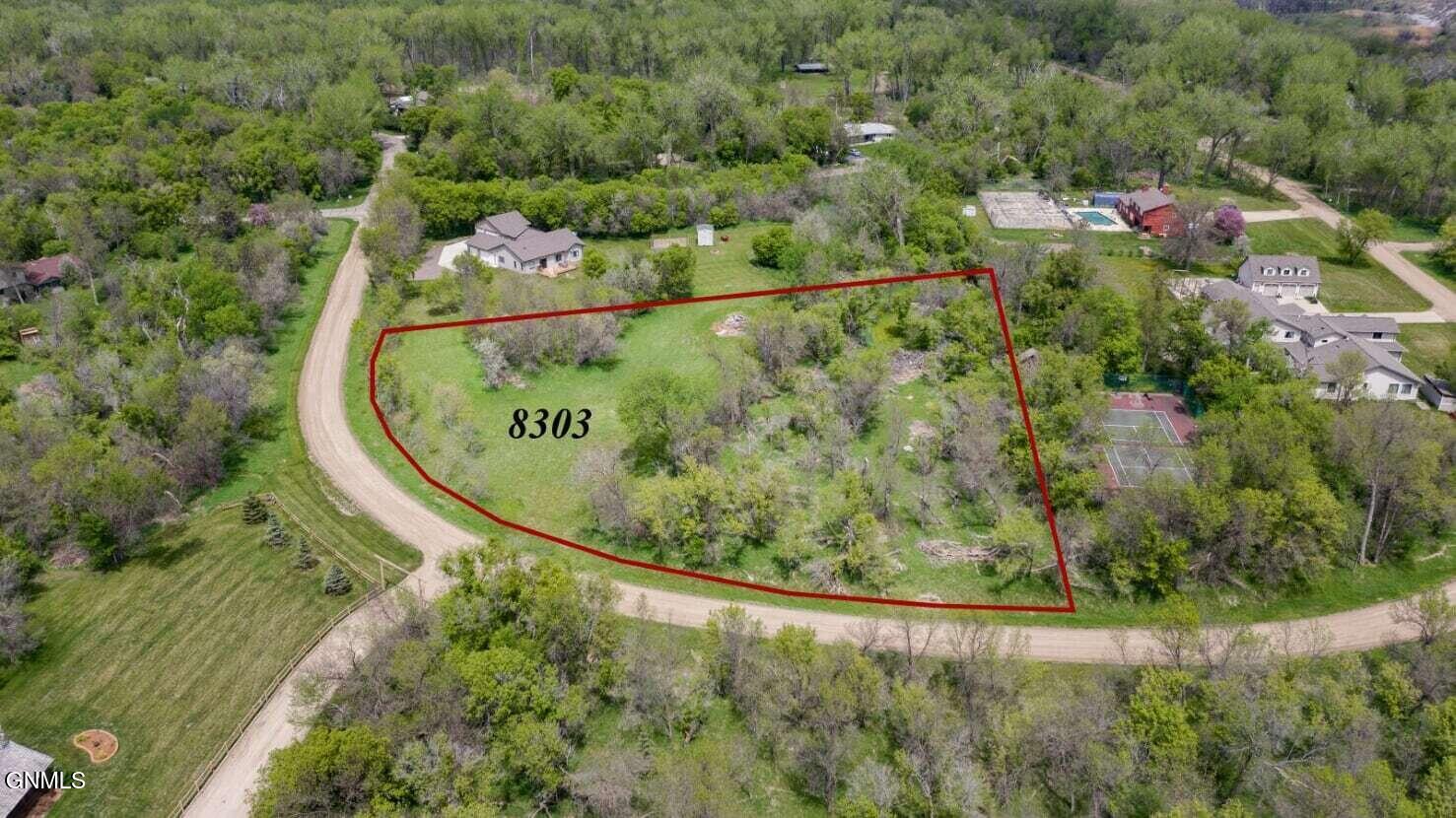 Property Photo:  8303 Briardale Loop  ND 58504 