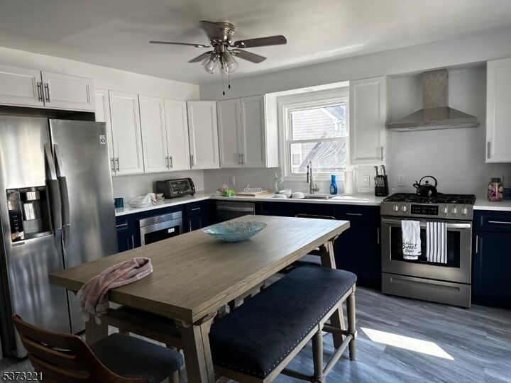 Property Photo:  471 Robins St  NJ 07203 