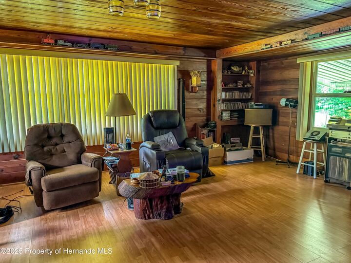 Property Photo:  18392 Lee Avenue  FL 34601 