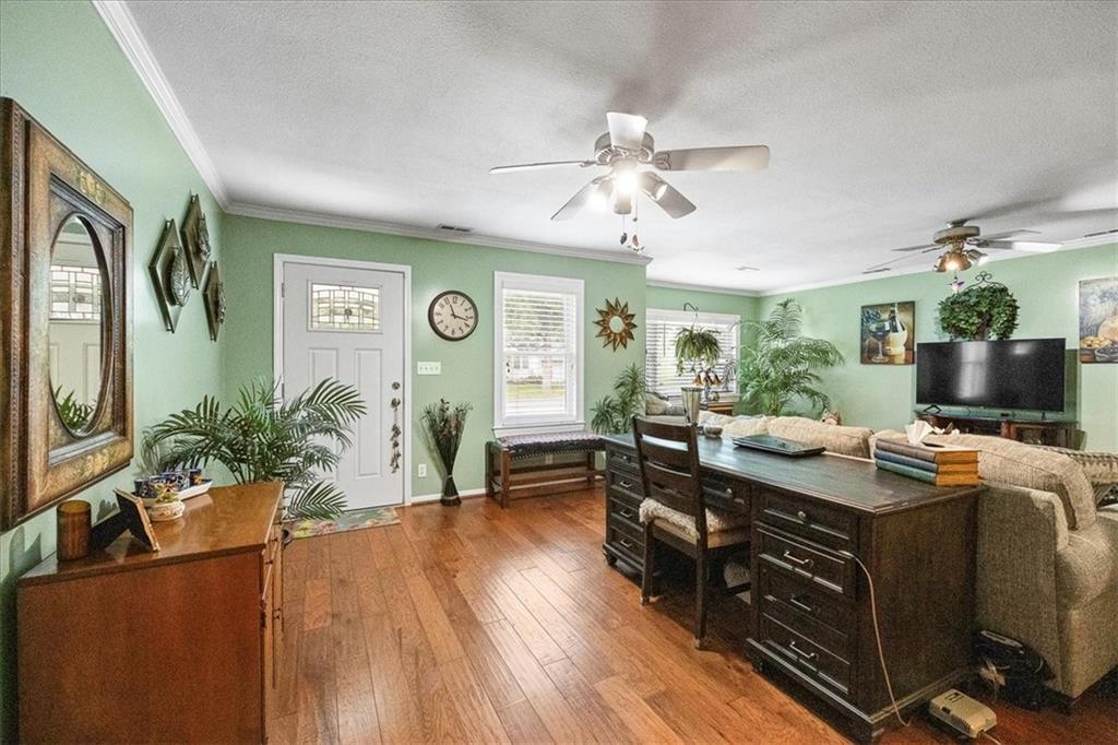 Property Photo:  1047 S 55th Terrace  KS 66106 