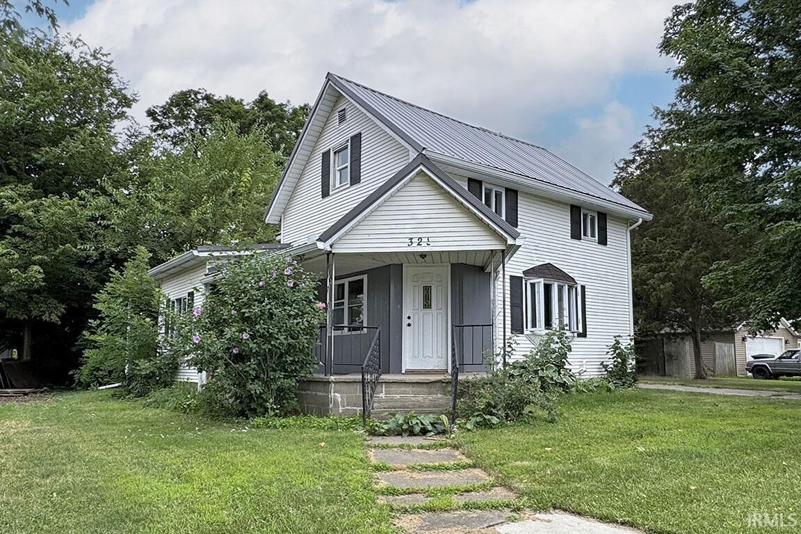 Property Photo:  321 W Pine Street  IN 46571-9093 