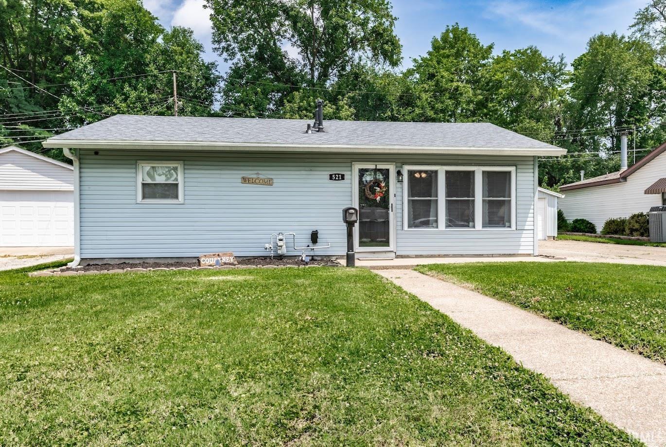 Property Photo:  521 Thornberry Drive  IN 47710 