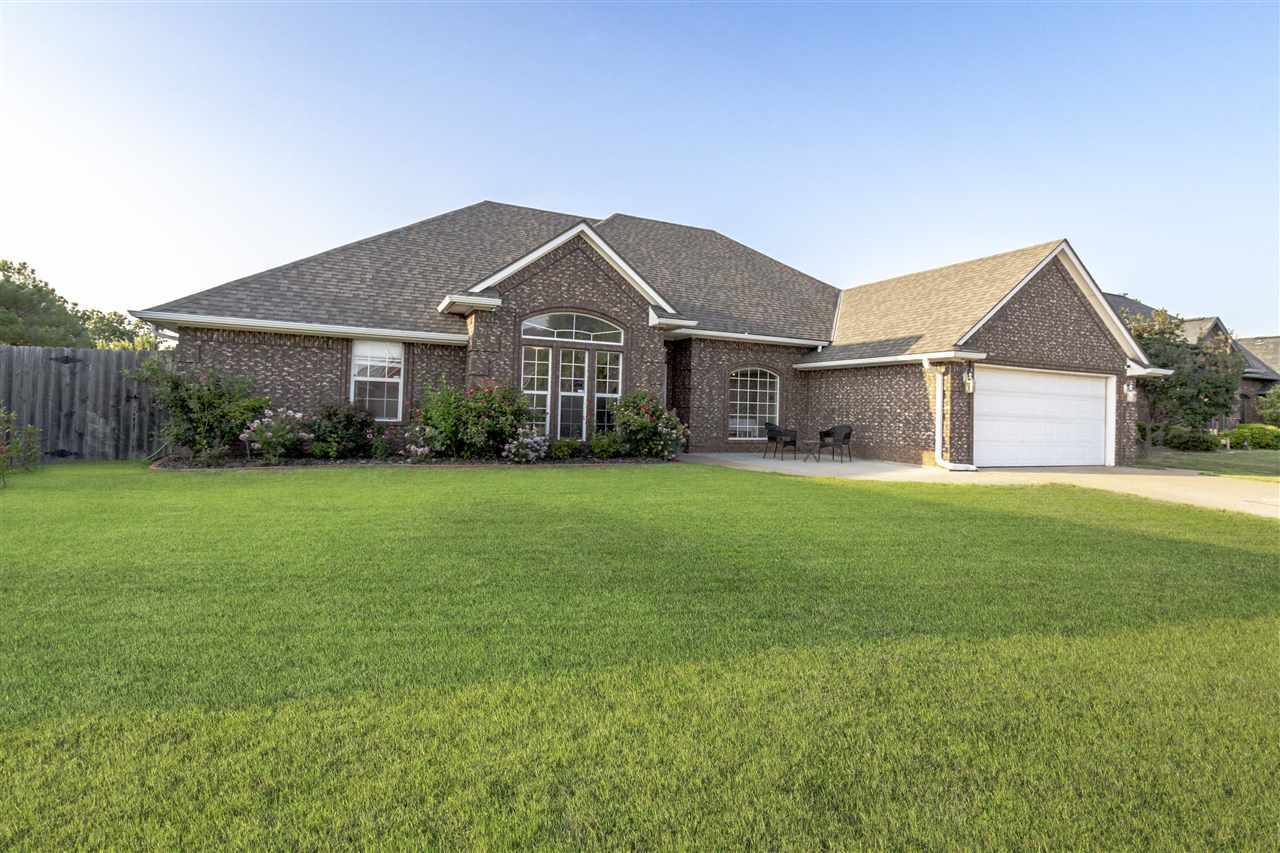 3116 NE Mayflower Ave  Lawton OK 73507 photo