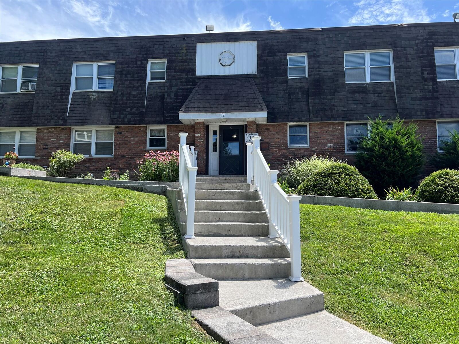 Property Photo:  18 Crescent Drive 72  NY 10984 