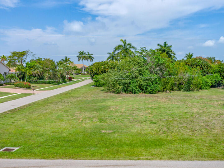 Property Photo:  801 Scott Drive  FL 34145 