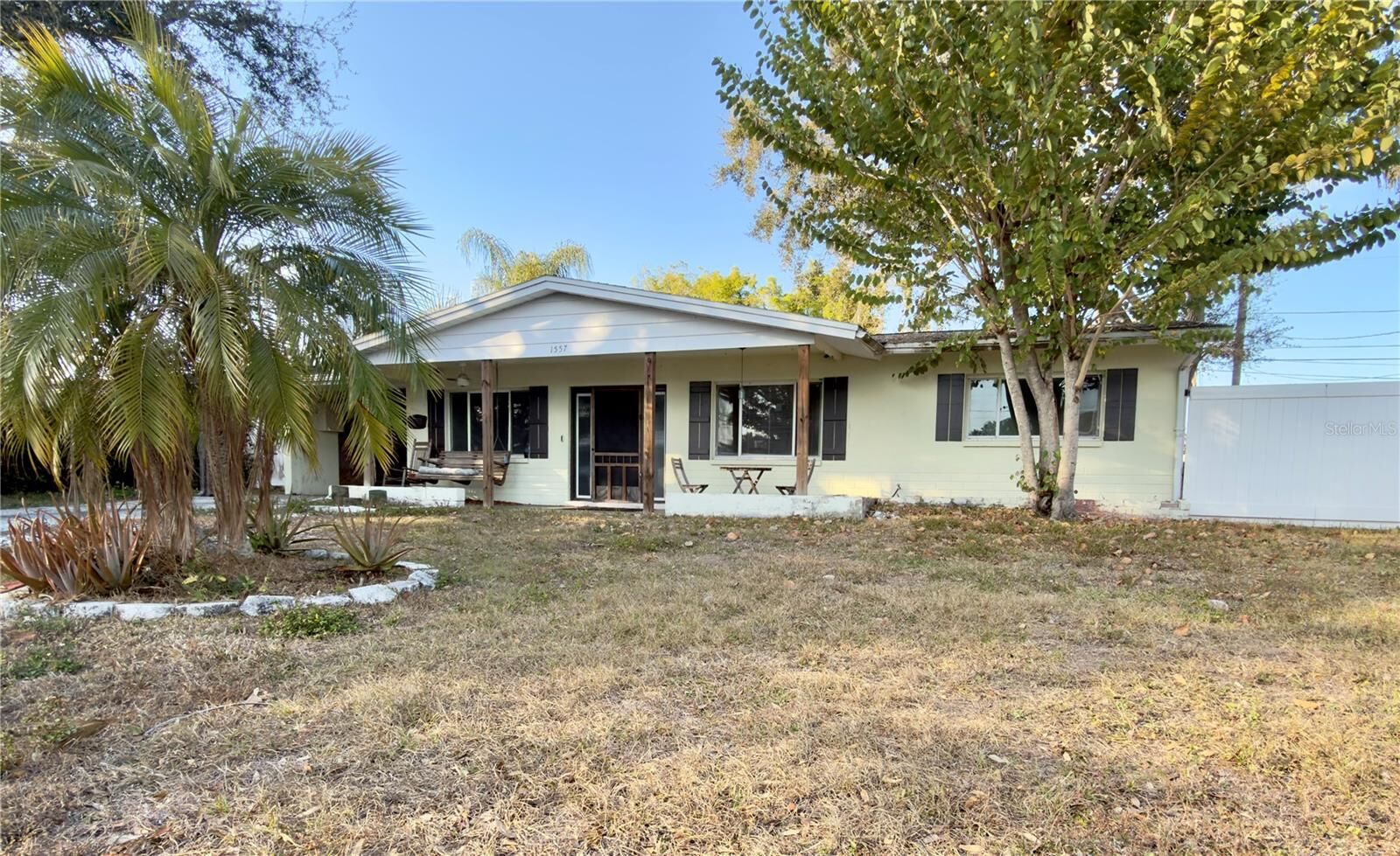 Property Photo: 1557 79th Avenue N FL 33702