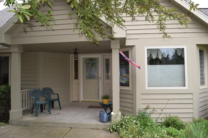 N21w24090 Garden Cir 3E  Pewaukee WI 53072 photo