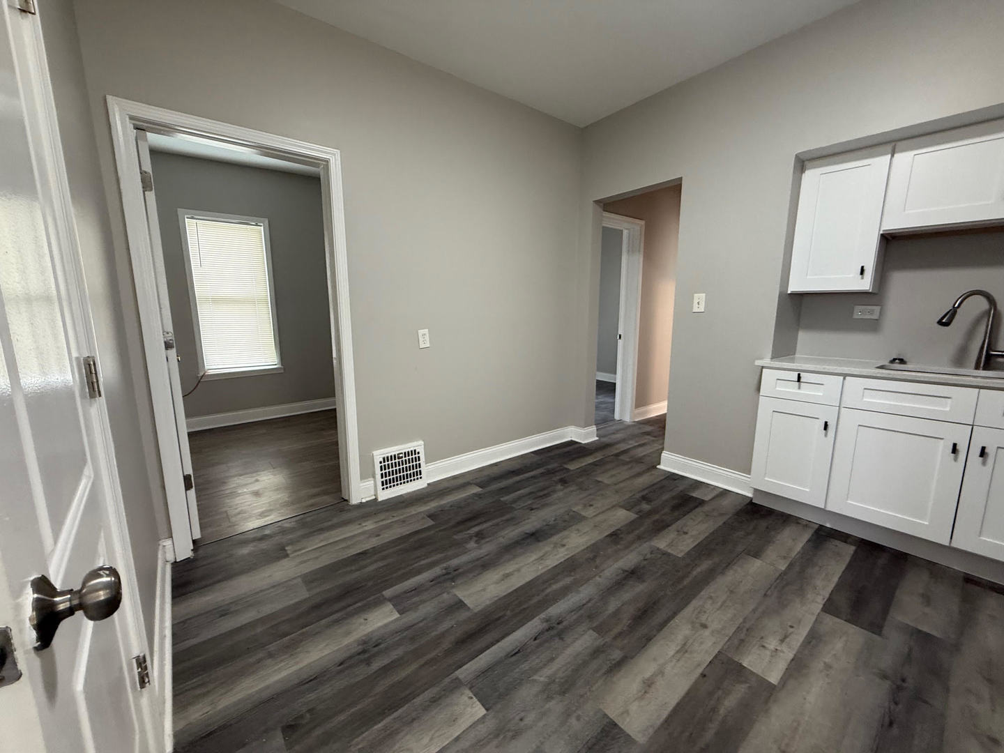 Property Photo: 7436 S Langley Avenue 2 IL 60619