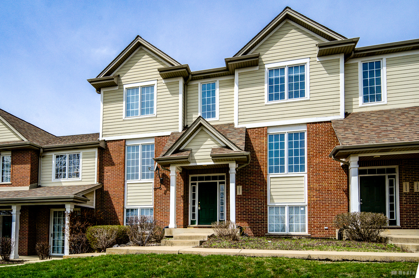 10651 Gabrielle Lane  Orland Park IL 60462 photo