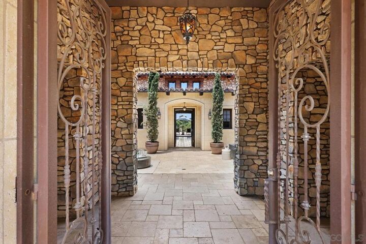 Property Photo:  14958 Encendido  CA 92127 