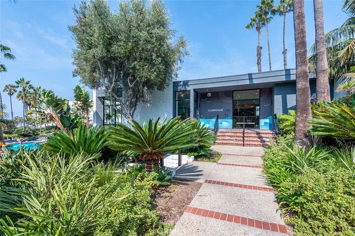 Property Photo:  640 The Village 104  CA 90277 
