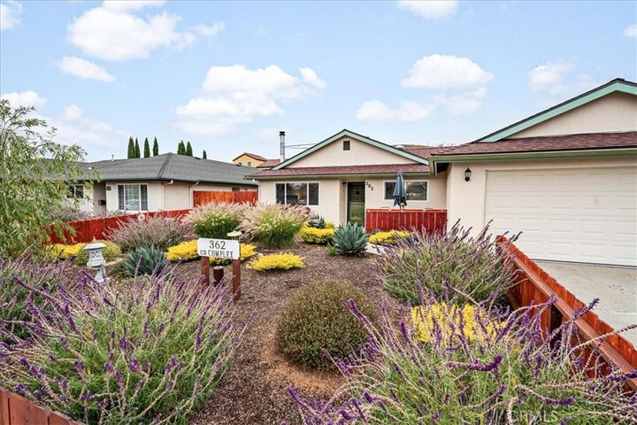 Property Photo:  362 Calle Lupita  CA 93401 