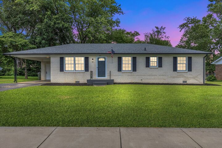 Property Photo:  506 Holiday Park Dr  KY 42240 