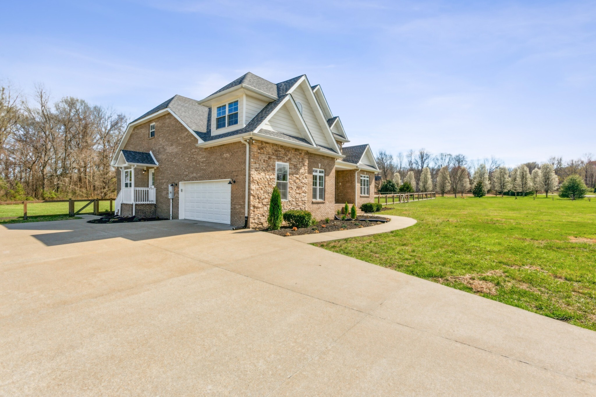 Property Photo: 3725 Glen Raven Rd TN 37032