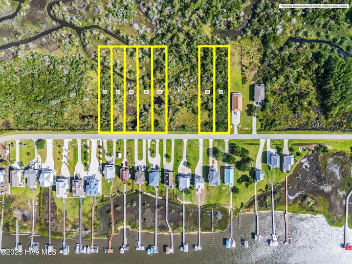 Property Photo: 240 Waterway Drive NC 28460