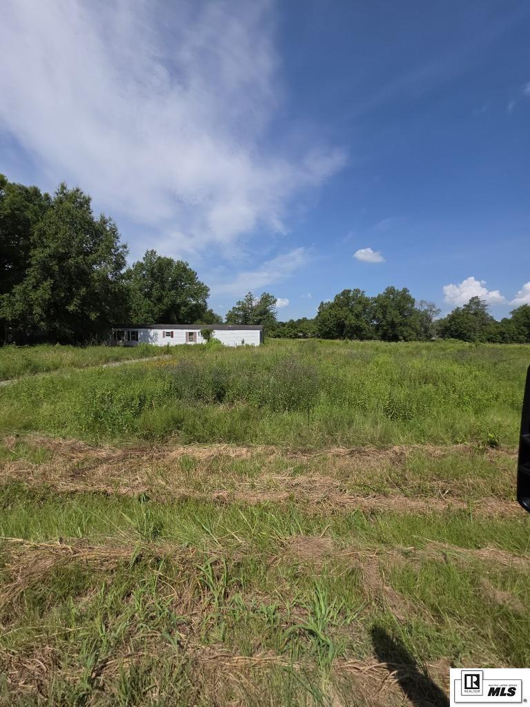 Property Photo: 301 Sycamore Lane LA 71202