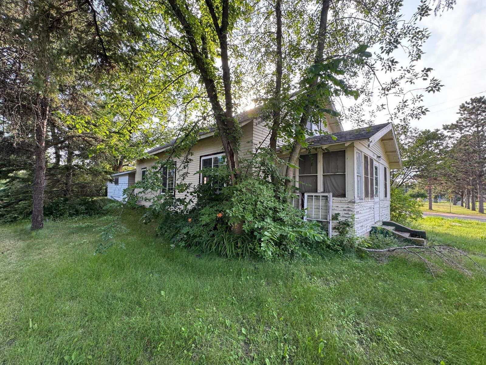 Property Photo: 306 1st Avenue N MN 56528