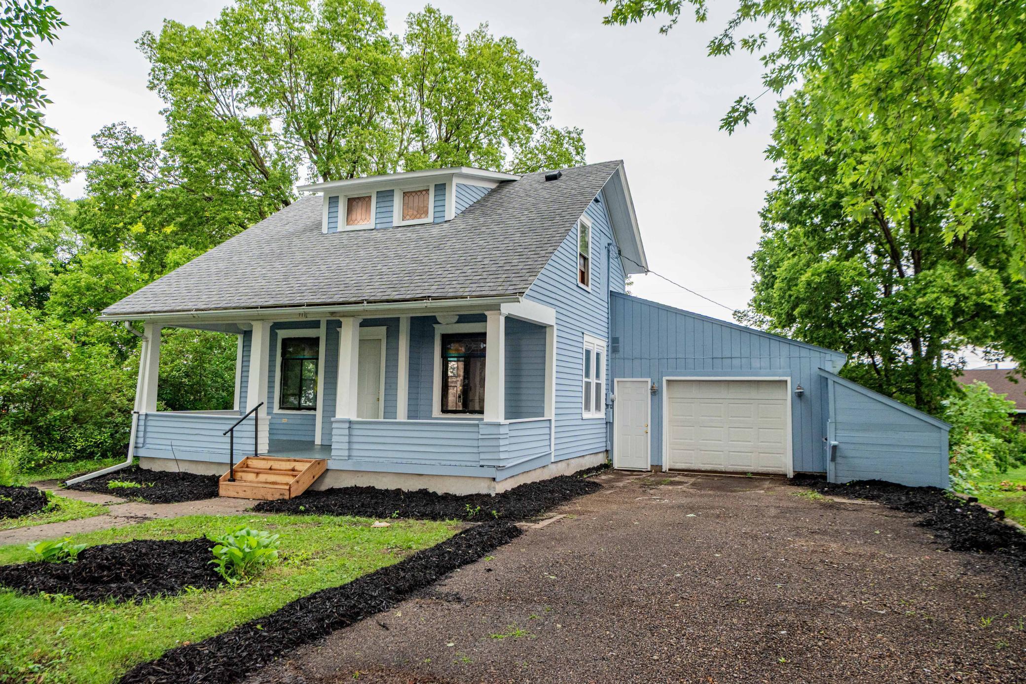 711 9th Street E  Glencoe MN 55336 photo