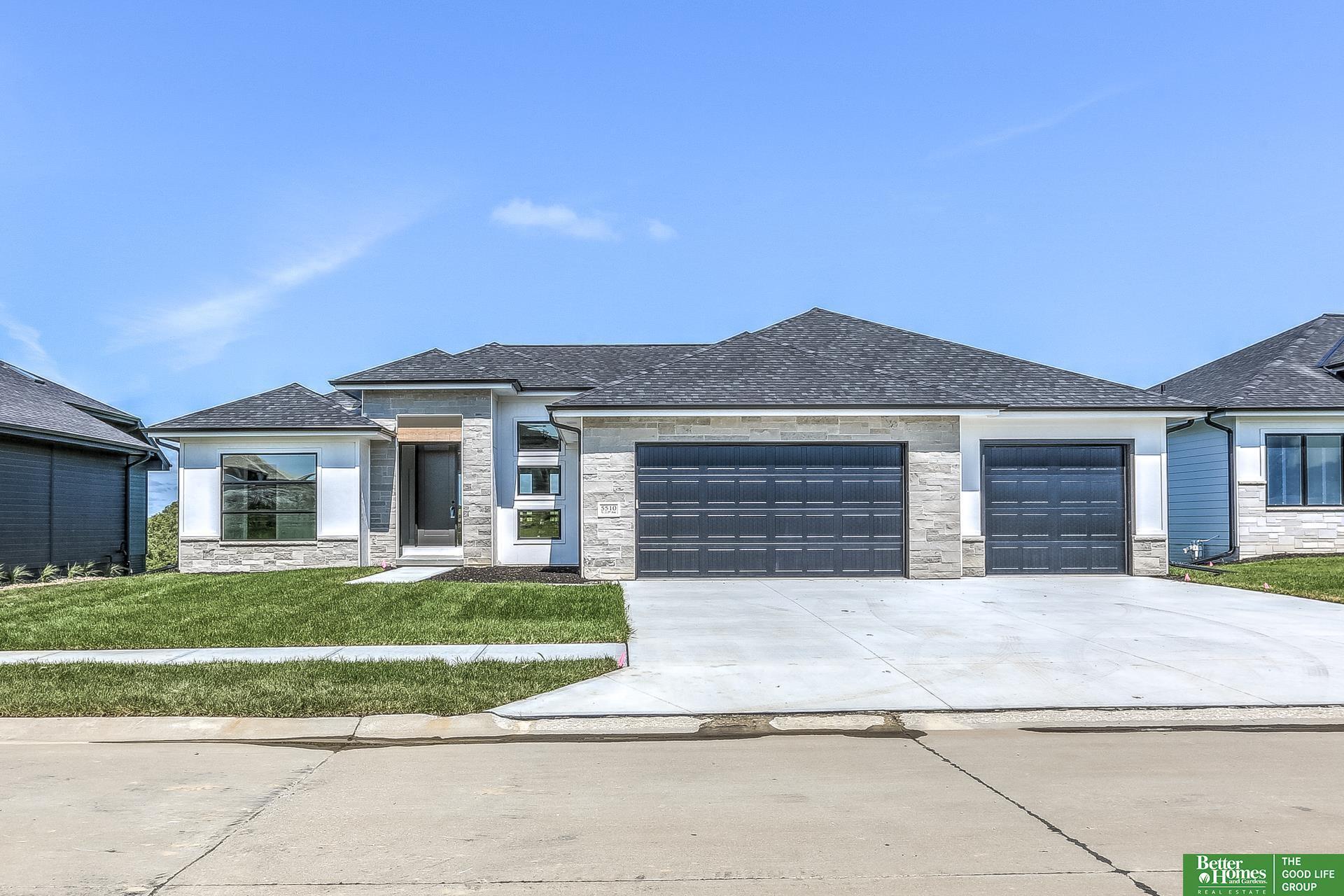 Property Photo:  5510 N 213th Avenue  NE 68022 
