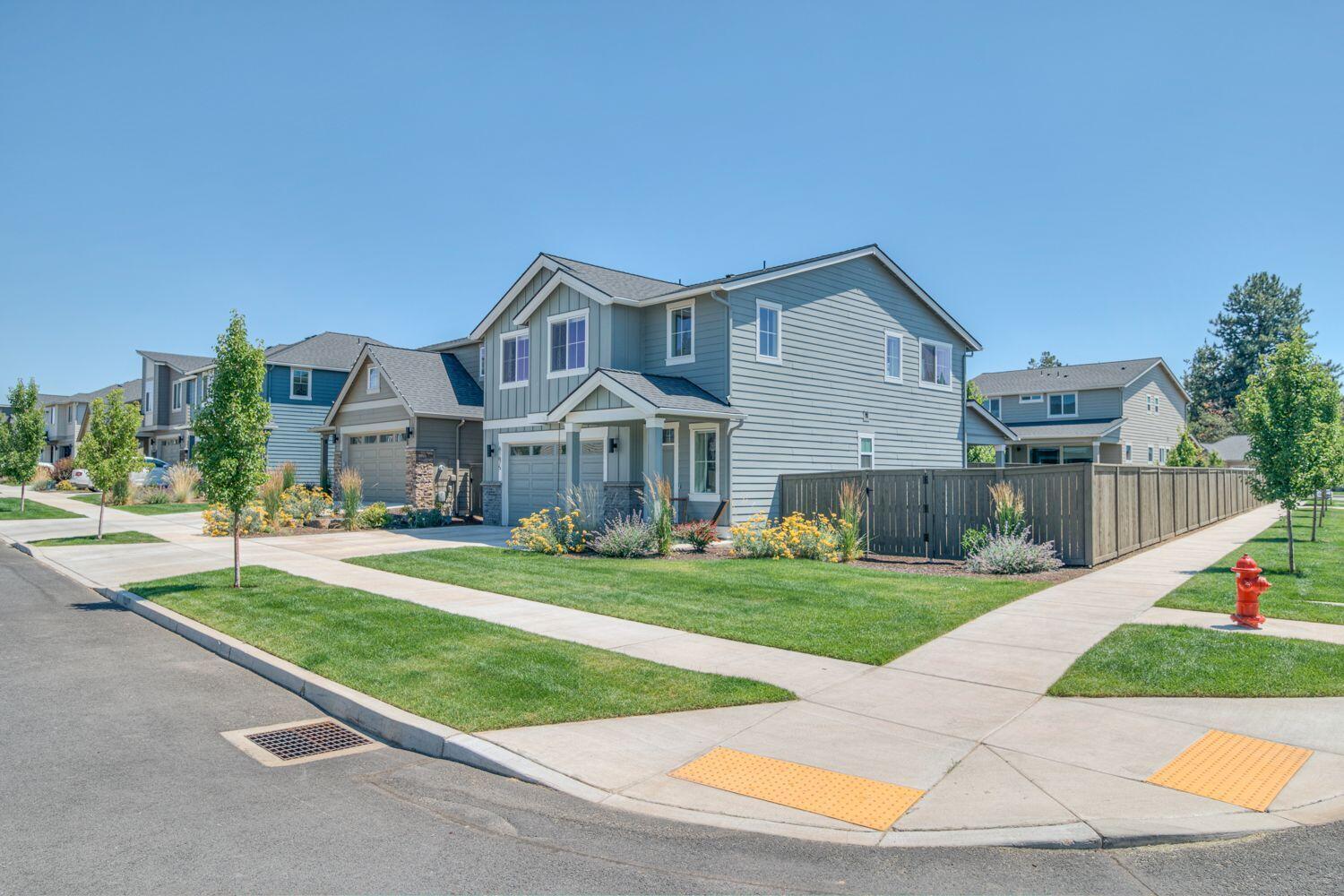 Property Photo: 61675 SE Depot Loop OR 97702