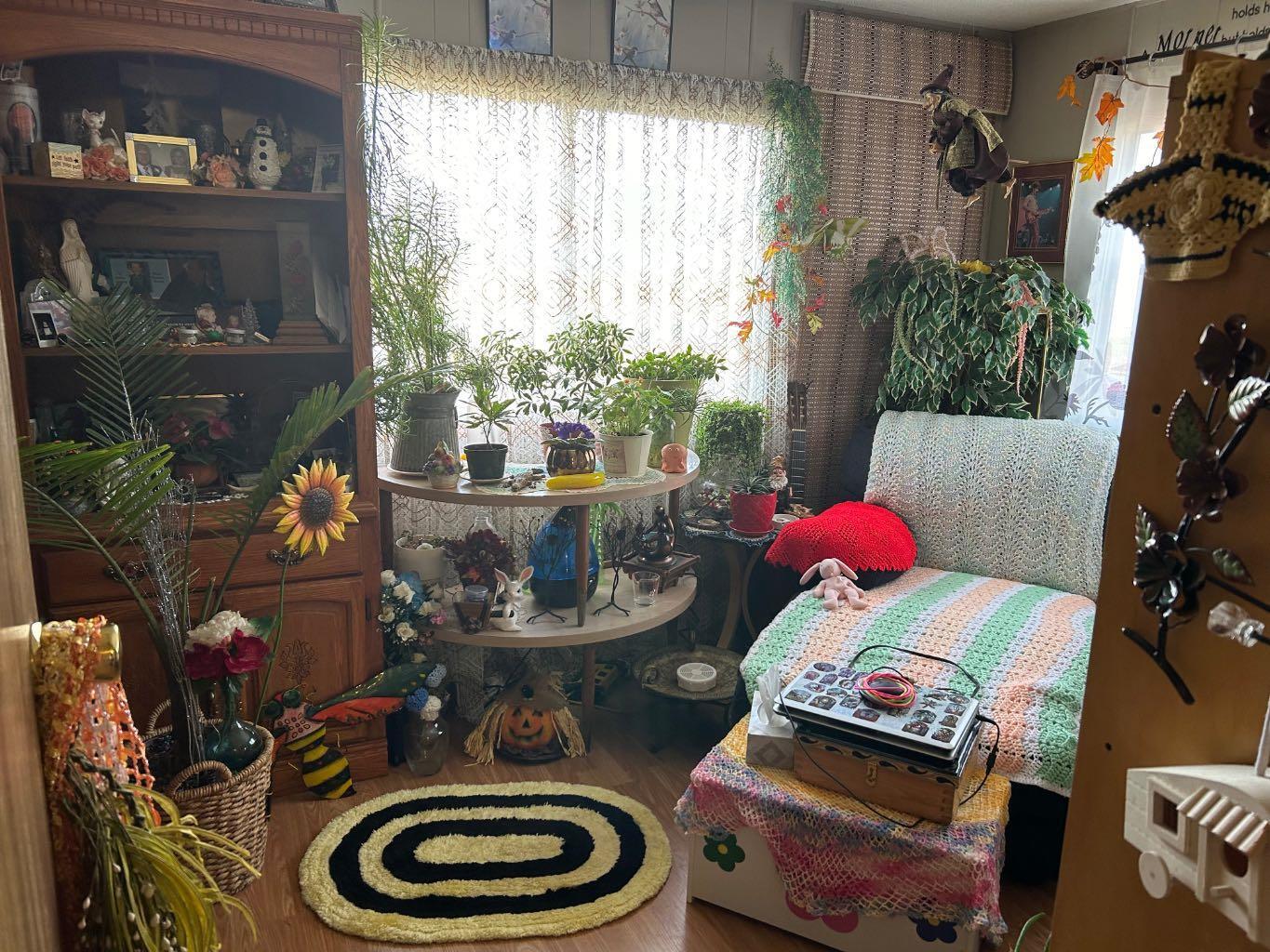 Property Photo: 207 2 Avenue N AB T0J 2B0