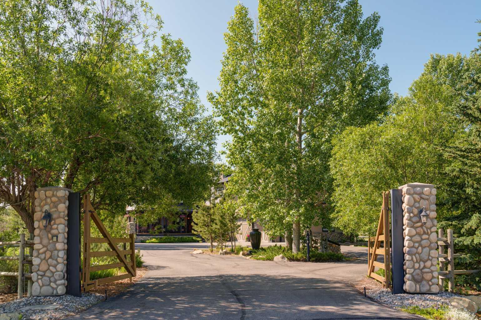 Property Photo: 192215 146 Avenue W AB T0L 1W2