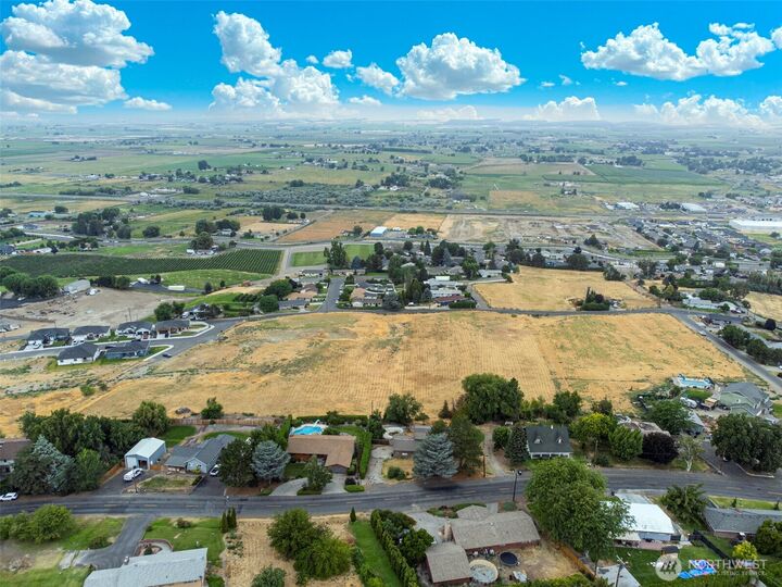 Property Photo: 2 Tbd Columbia Heights Lot 2 WA 98944
