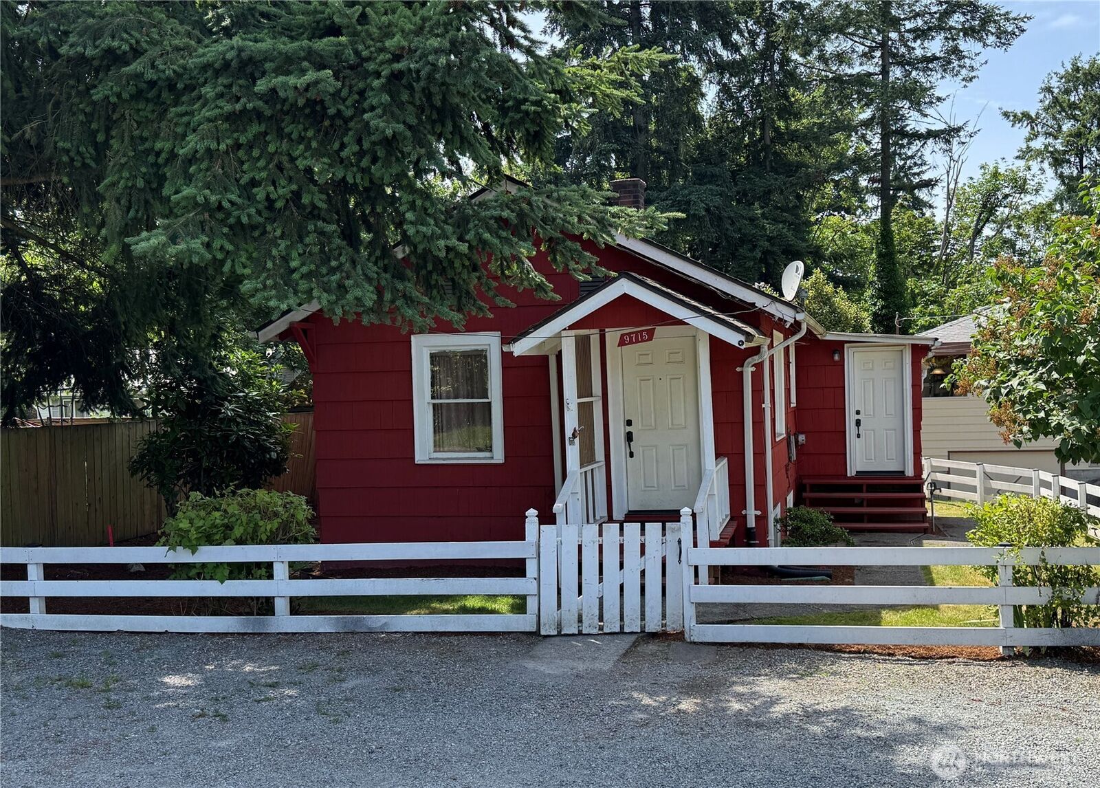 Property Photo:  9715  37th Avenue SW  WA 98126 