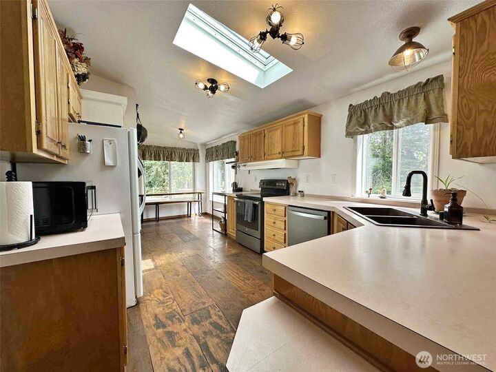 Property Photo:  2833 A  Highway 12 A  WA 98585 