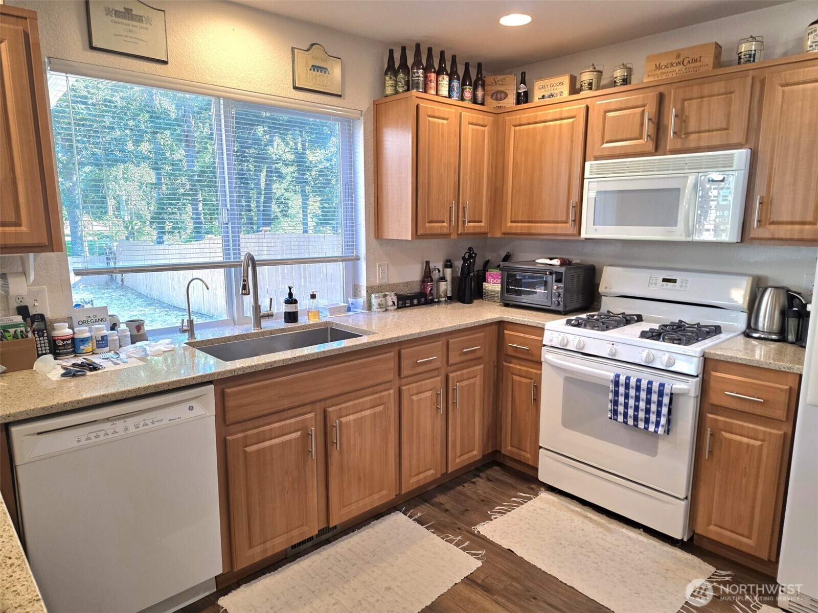 Property Photo: 15331 105th Avenue SE WA 98597