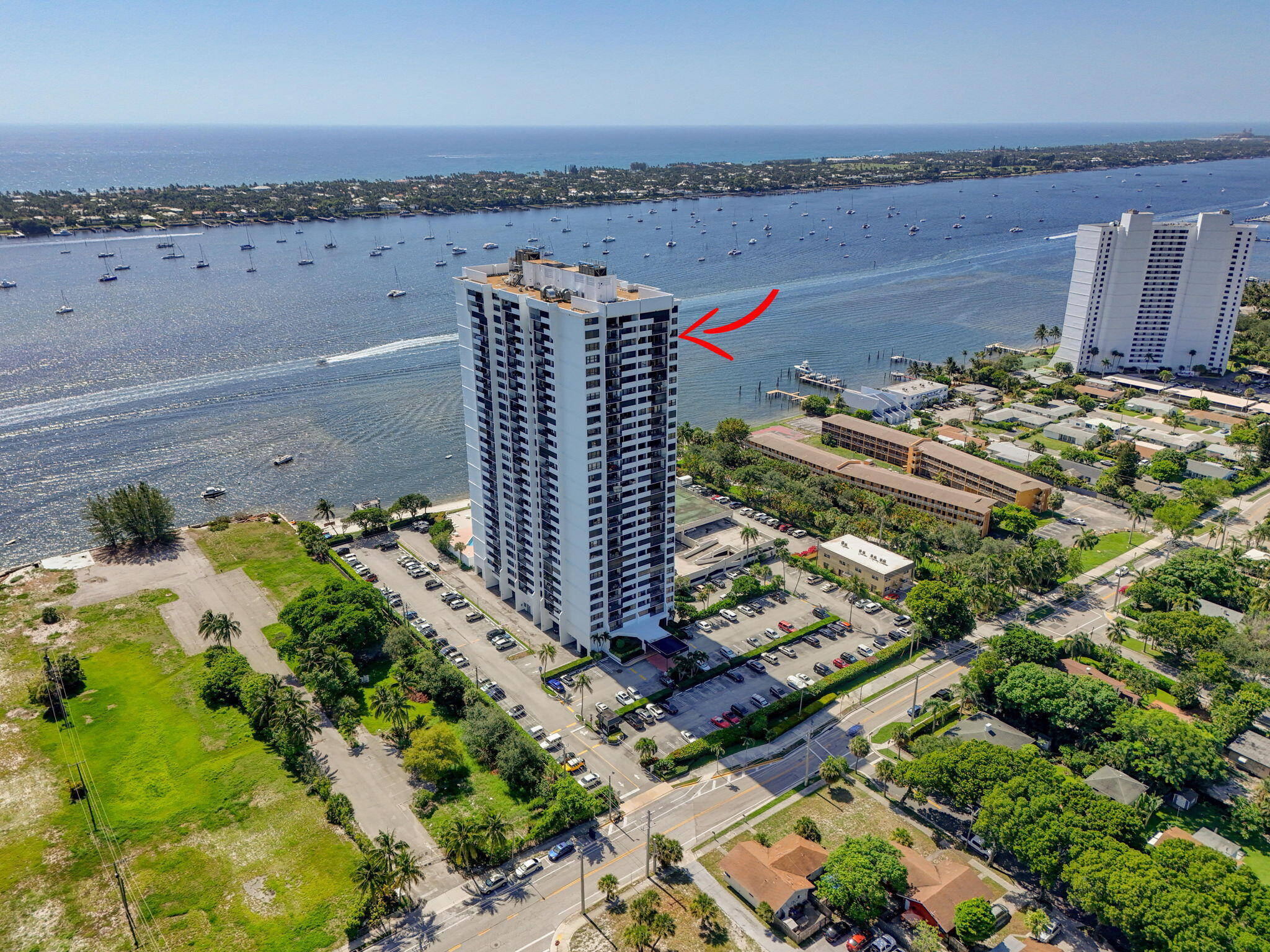 Property Photo: 5600 N Flagler Drive 2703 FL 33407