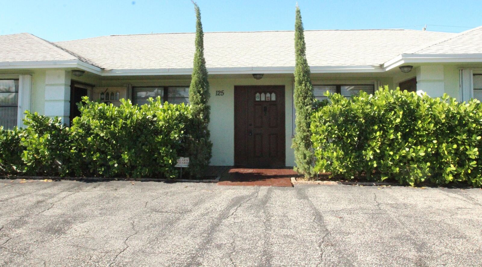 Photo de la propriété: 125 Castlewood Drive 1 FL 33408