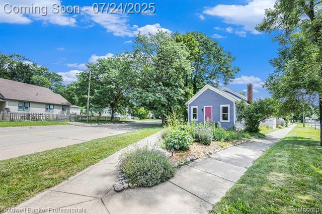 Property Photo: 327 Miles Street MI 48198