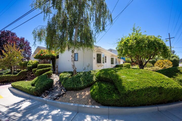 Property Photo:  631 Park Way  CA 95065 