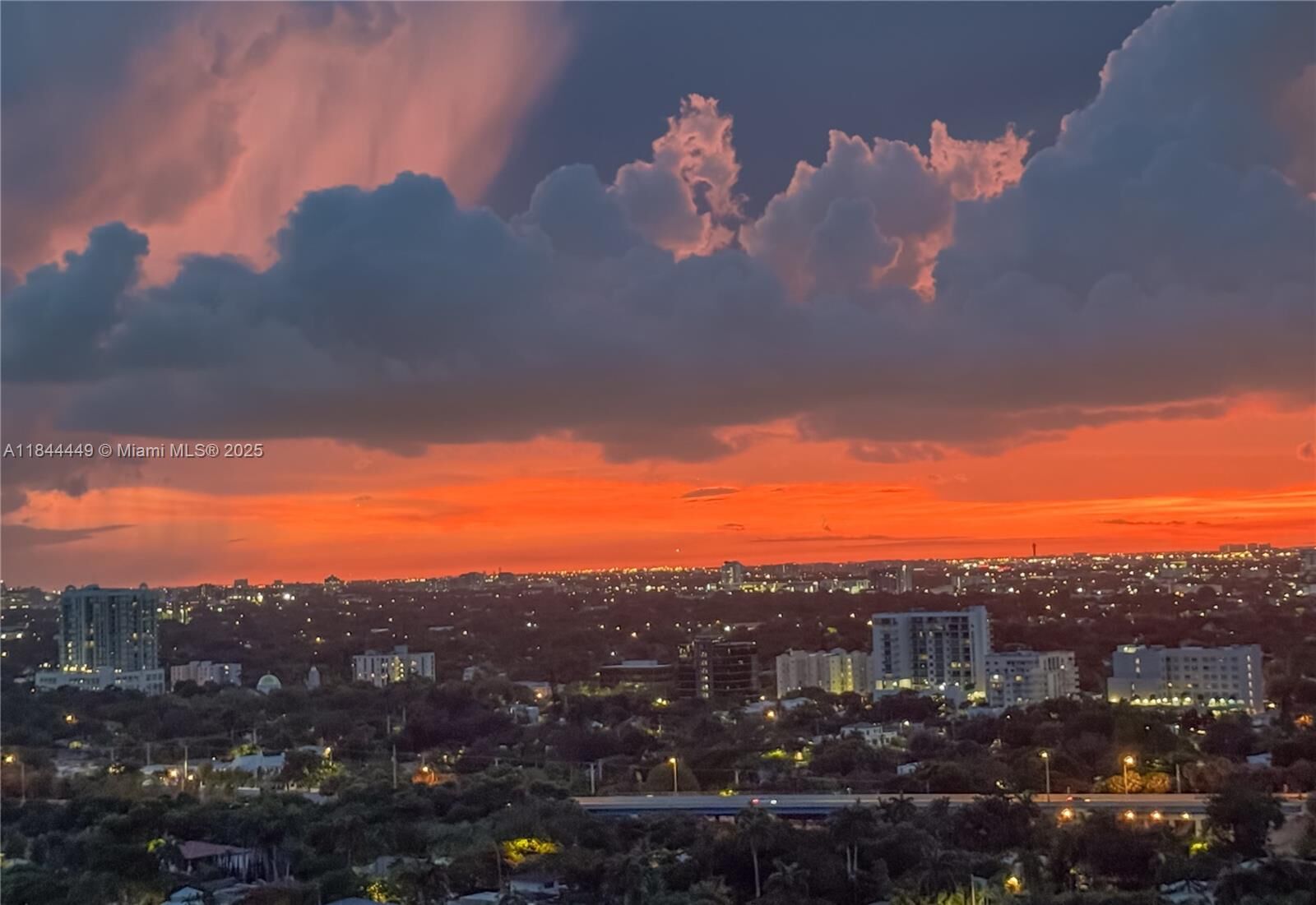 Property Photo: 1643 Brickell Ave 2506 FL 33129