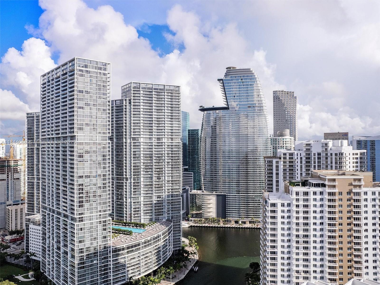 Property Photo:  475 Brickell Ave 2111  FL 33131 