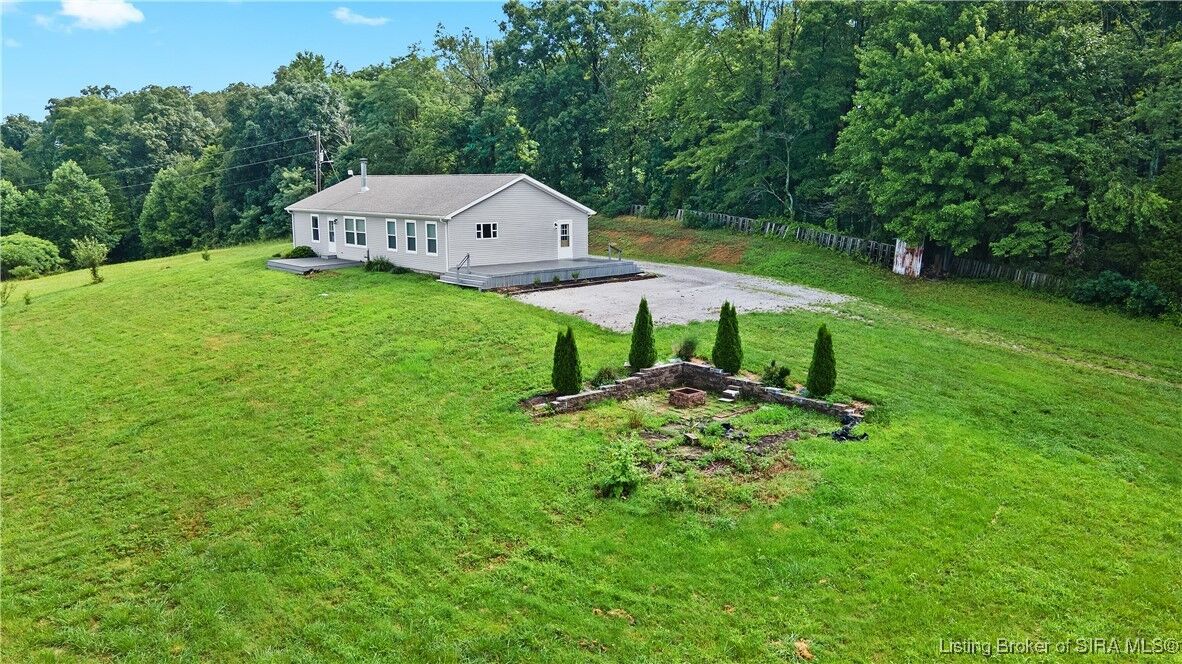 Property Photo: 8807 E Lost College Road IN 47165
