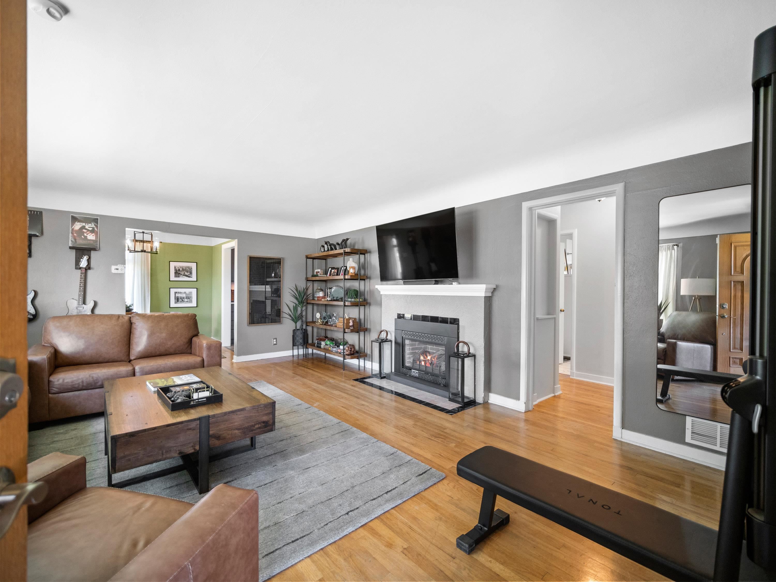 Property Photo: 2118 N Hemlock St WA 99205