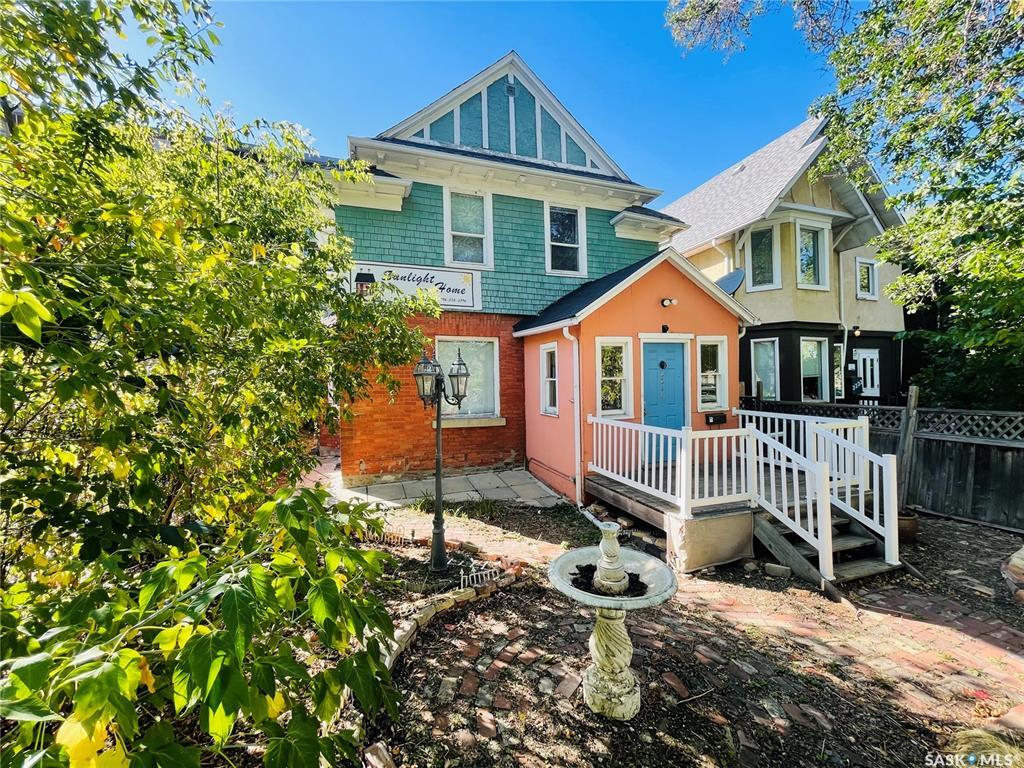 Property Photo: 2230 Rose Street SK S4R 2A6