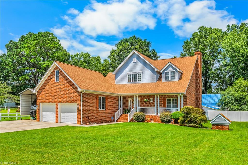 Property Photo: 802 Monroe Street NC 27027