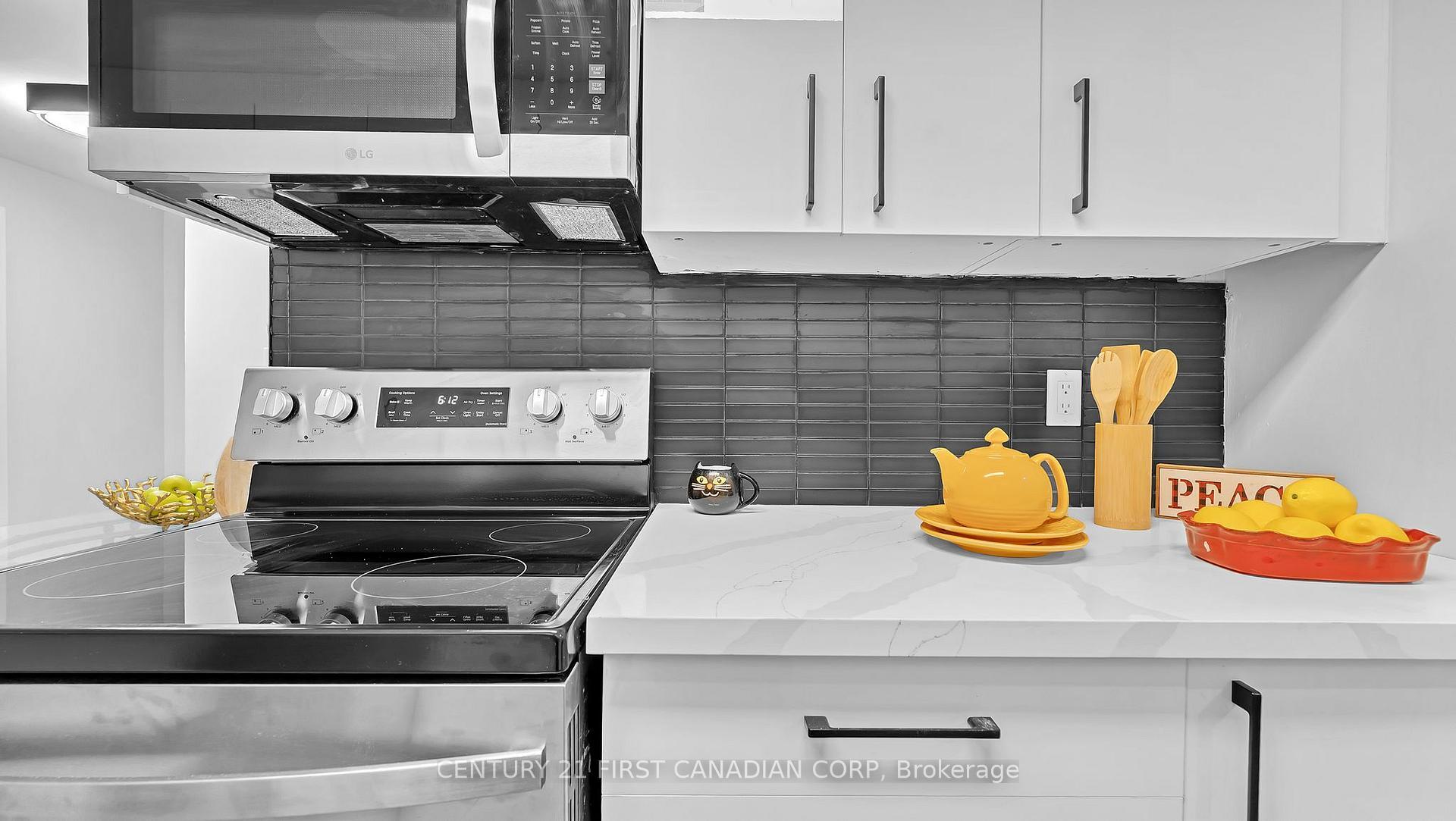 Photo de la propriété:  57 Mohegan Crescent  ON N5V 2X7 