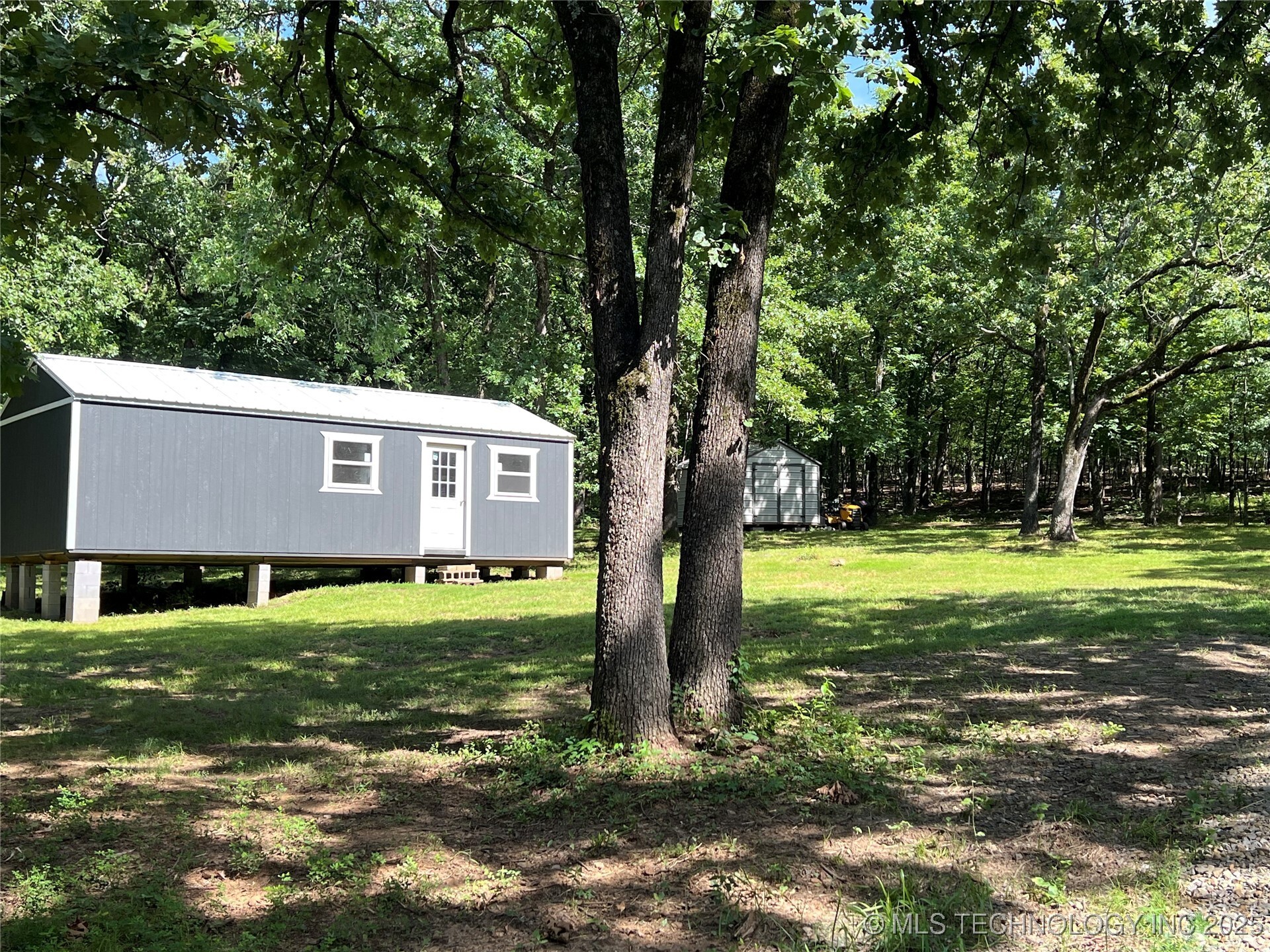 Property Photo: 460816 E 1109 Road OK 74955