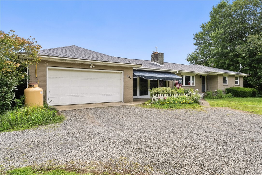 Property Photo: 832 Clarksville Rd. PA 16137