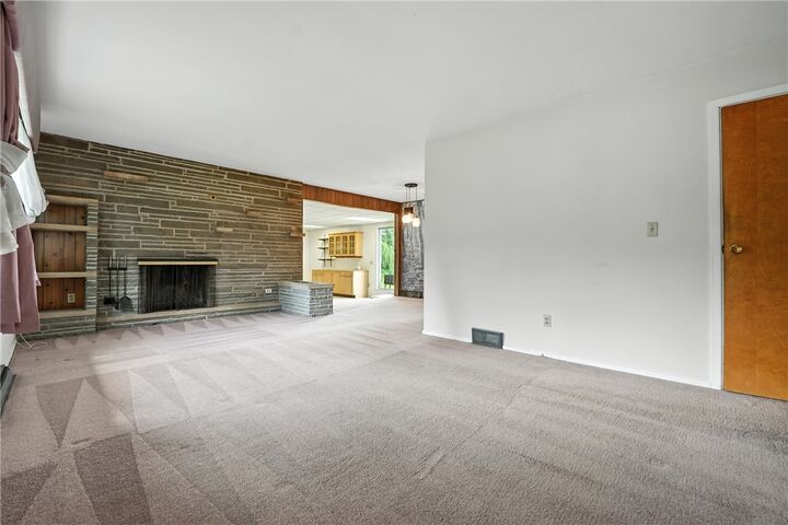 Property Photo:  832 Clarksville Rd.  PA 16137 