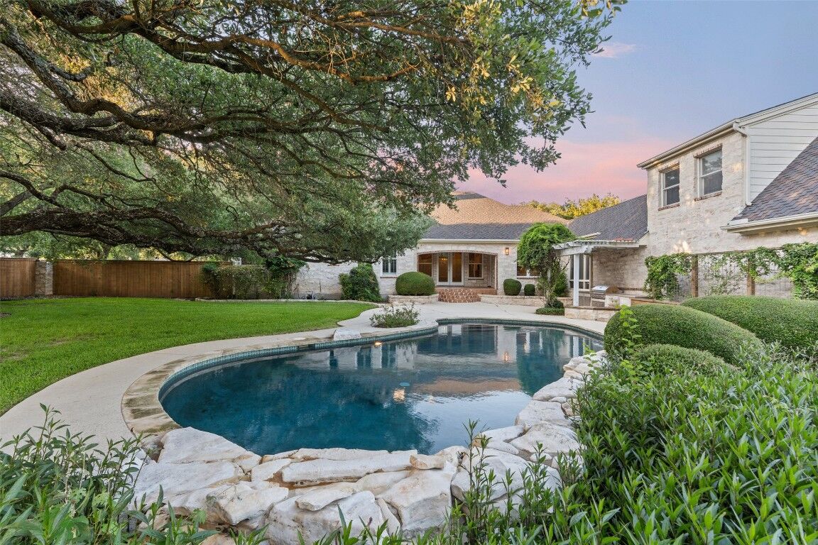 Property Photo:  127 Roberts Circle  TX 78633 