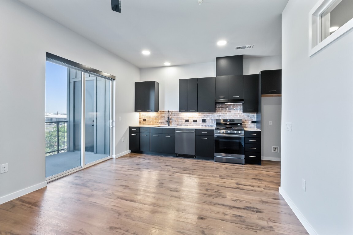 Property Photo: 4510 Terry-O Lane 407 TX 78745